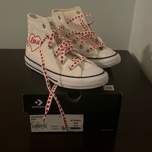 Converse girls size 13.5.